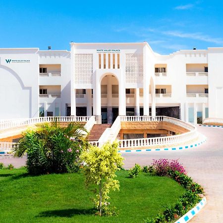 The Palace Beach Hotel Gurdaka Kültér fotó