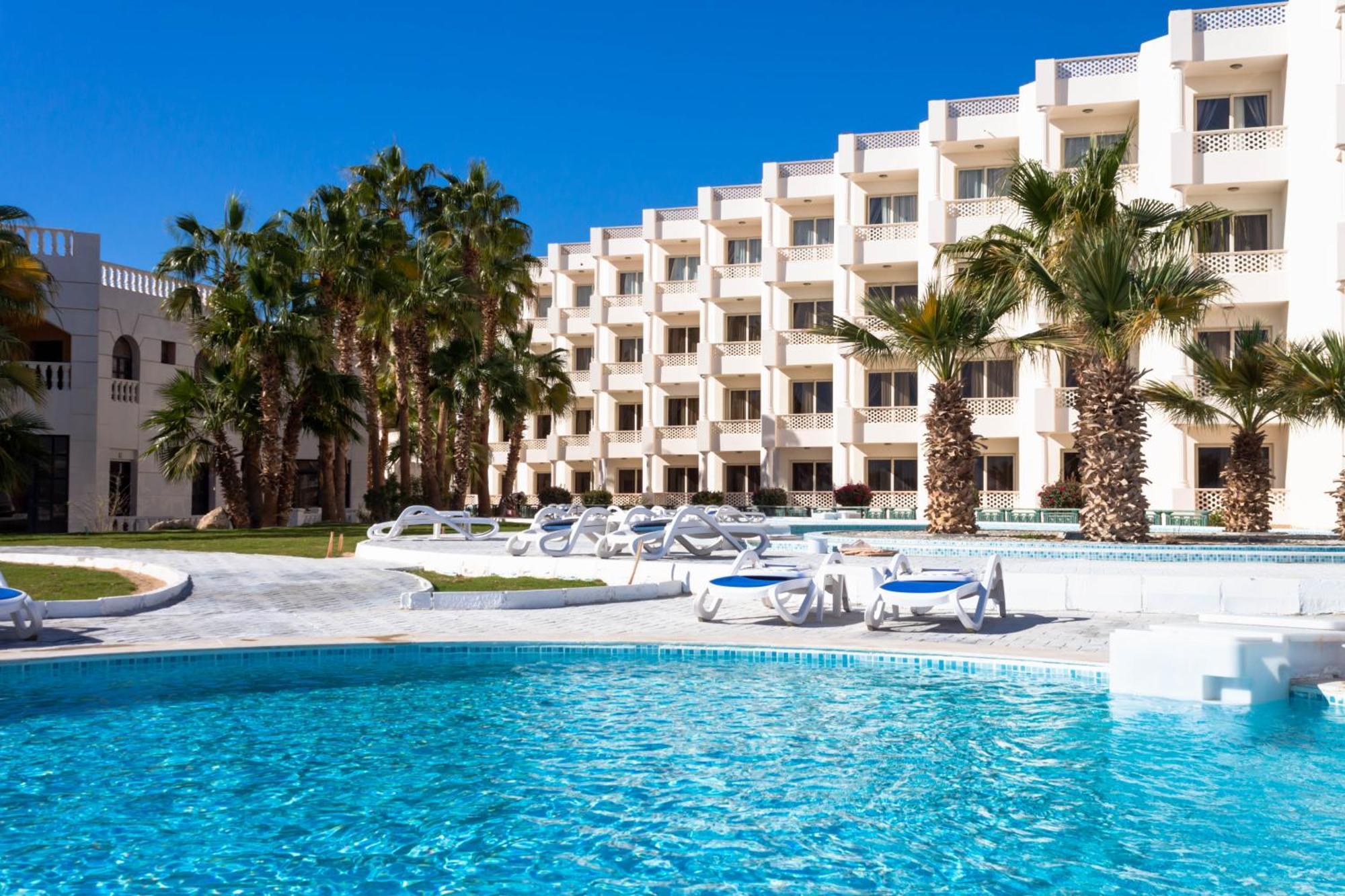 The Palace Beach Hotel Gurdaka Kültér fotó