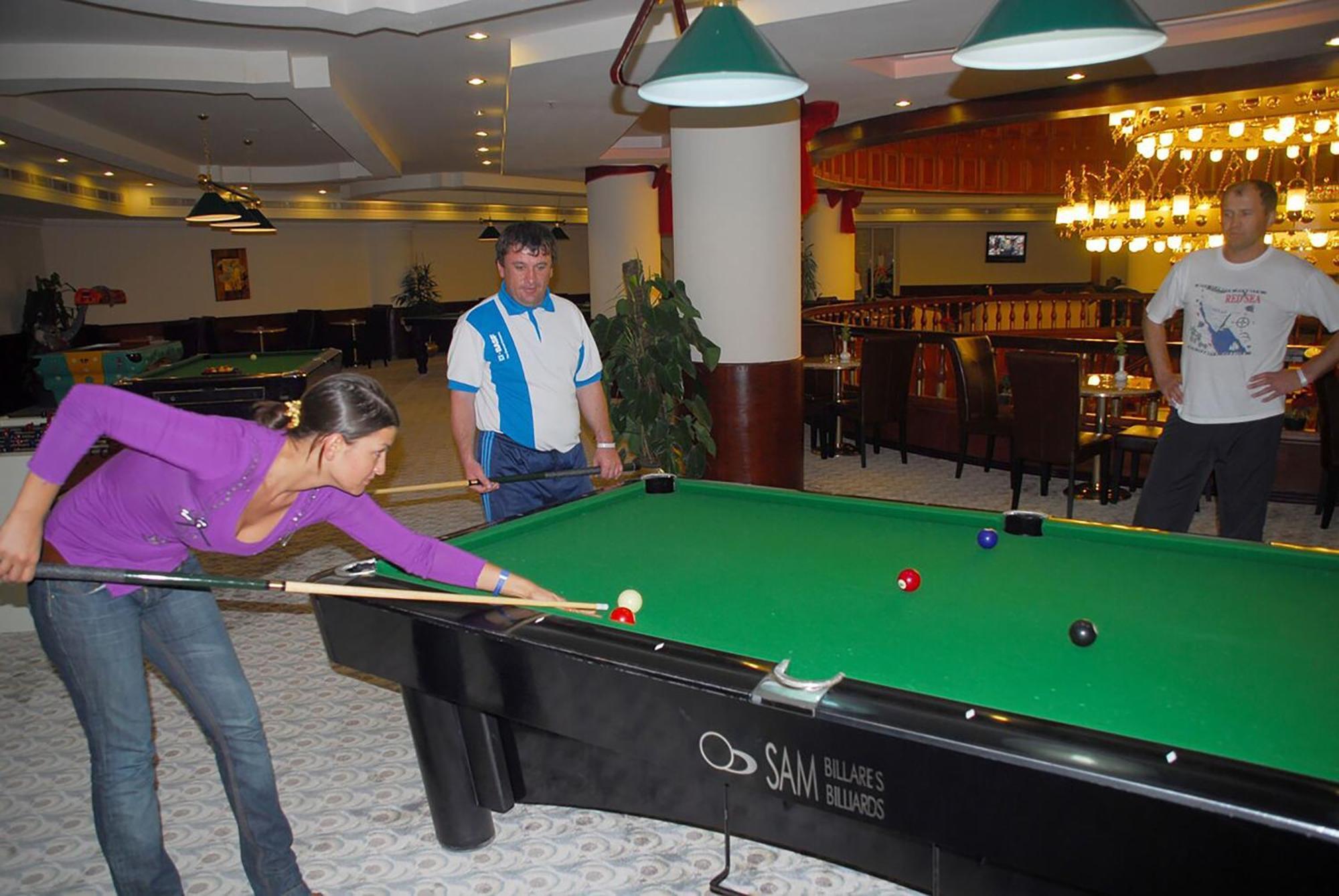 The Palace Beach Hotel Gurdaka Kültér fotó