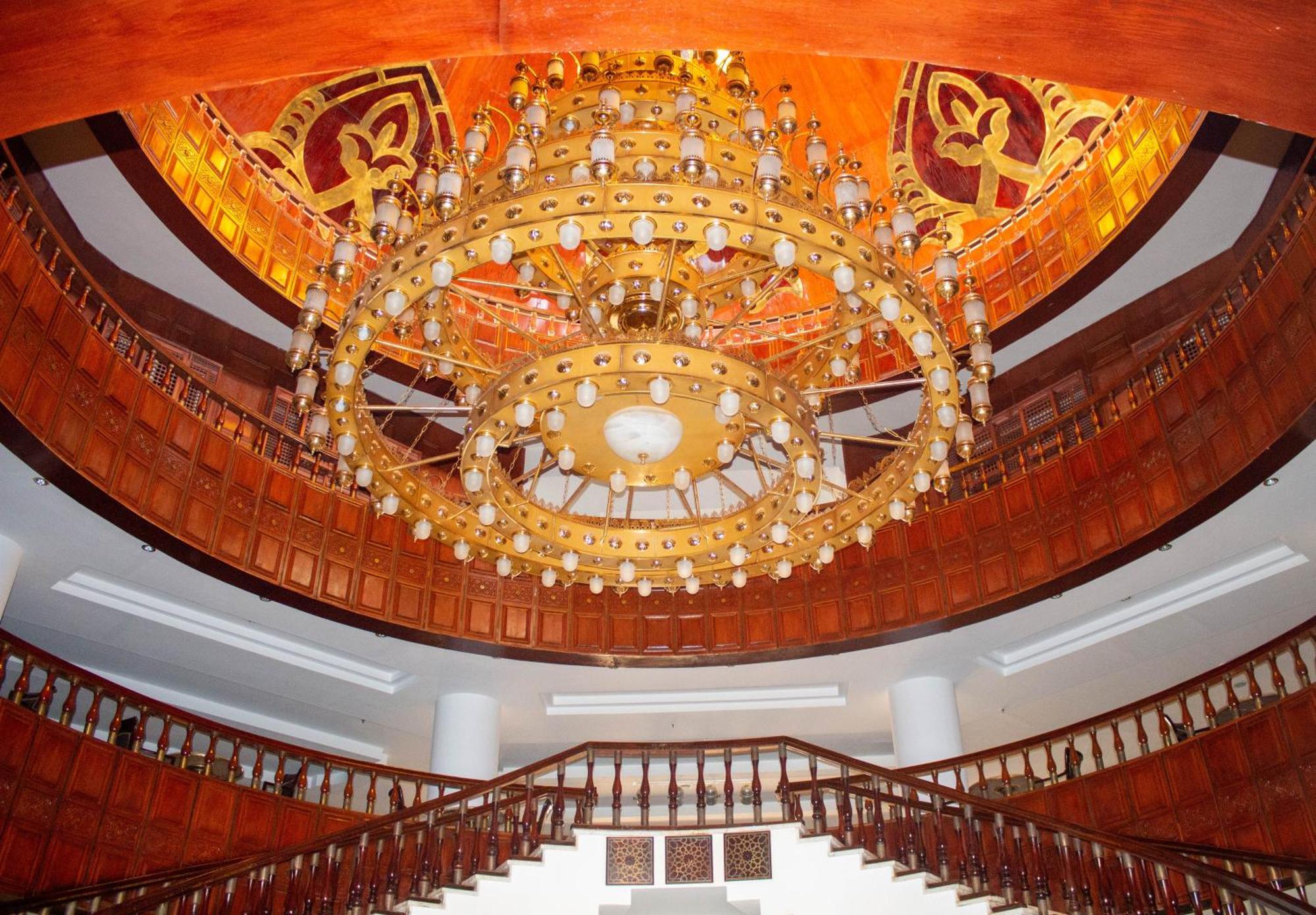 The Palace Beach Hotel Gurdaka Kültér fotó
