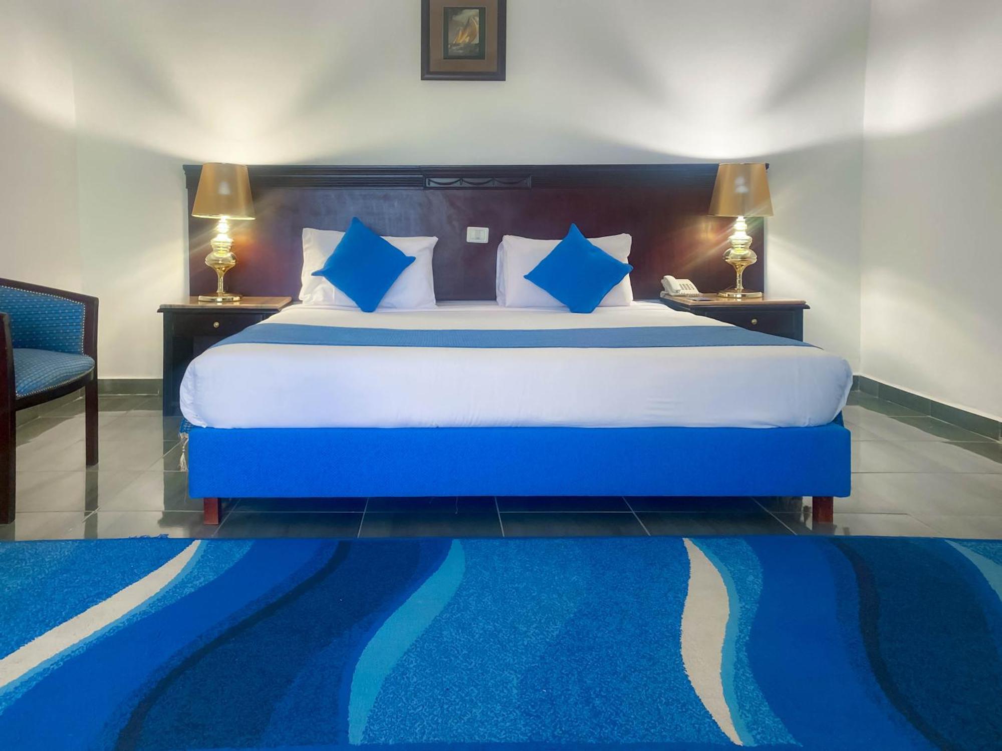 The Palace Beach Hotel Gurdaka Kültér fotó
