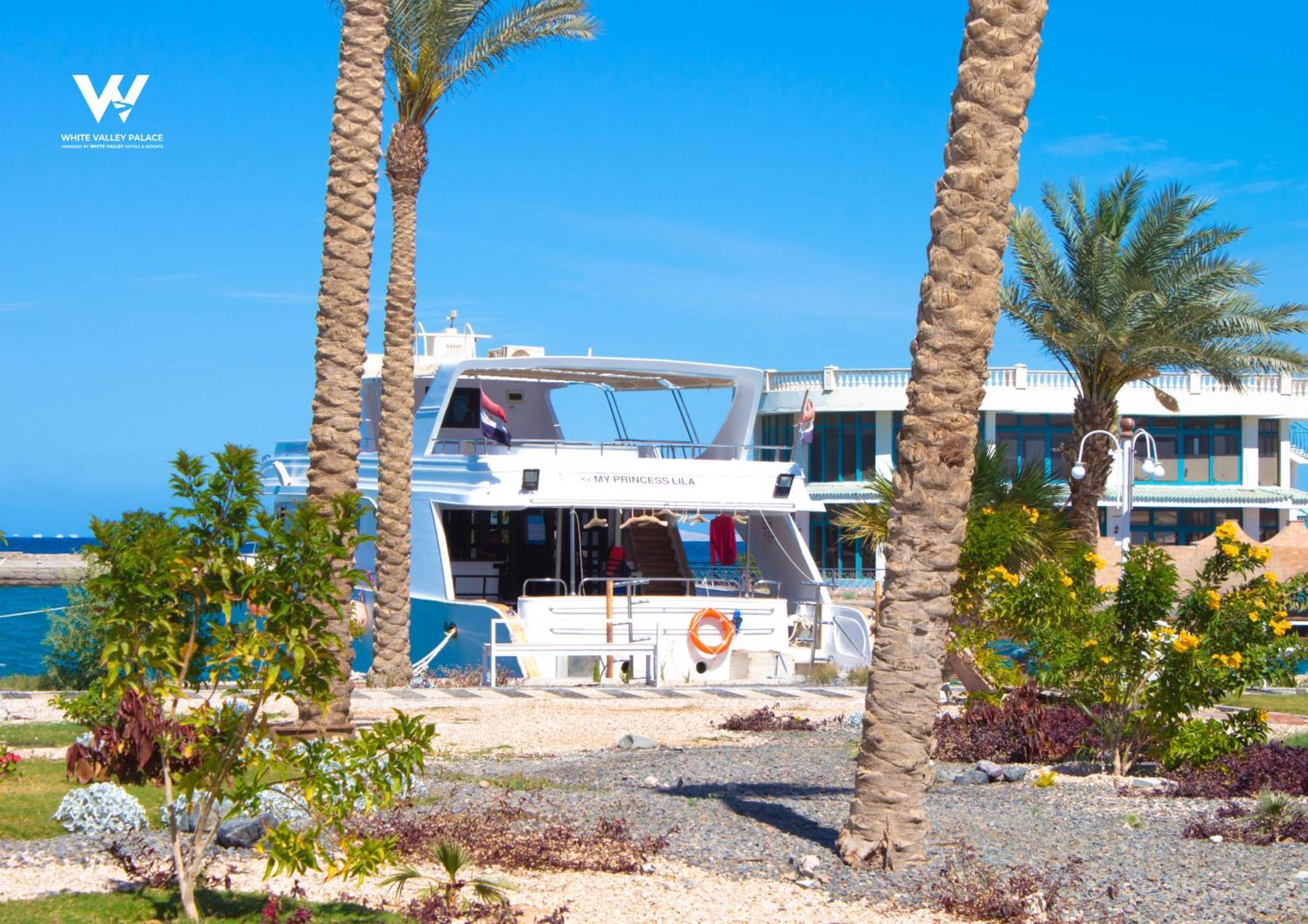 The Palace Beach Hotel Gurdaka Kültér fotó