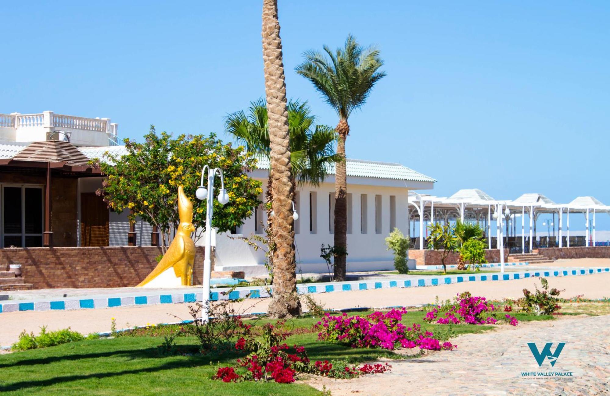 The Palace Beach Hotel Gurdaka Kültér fotó