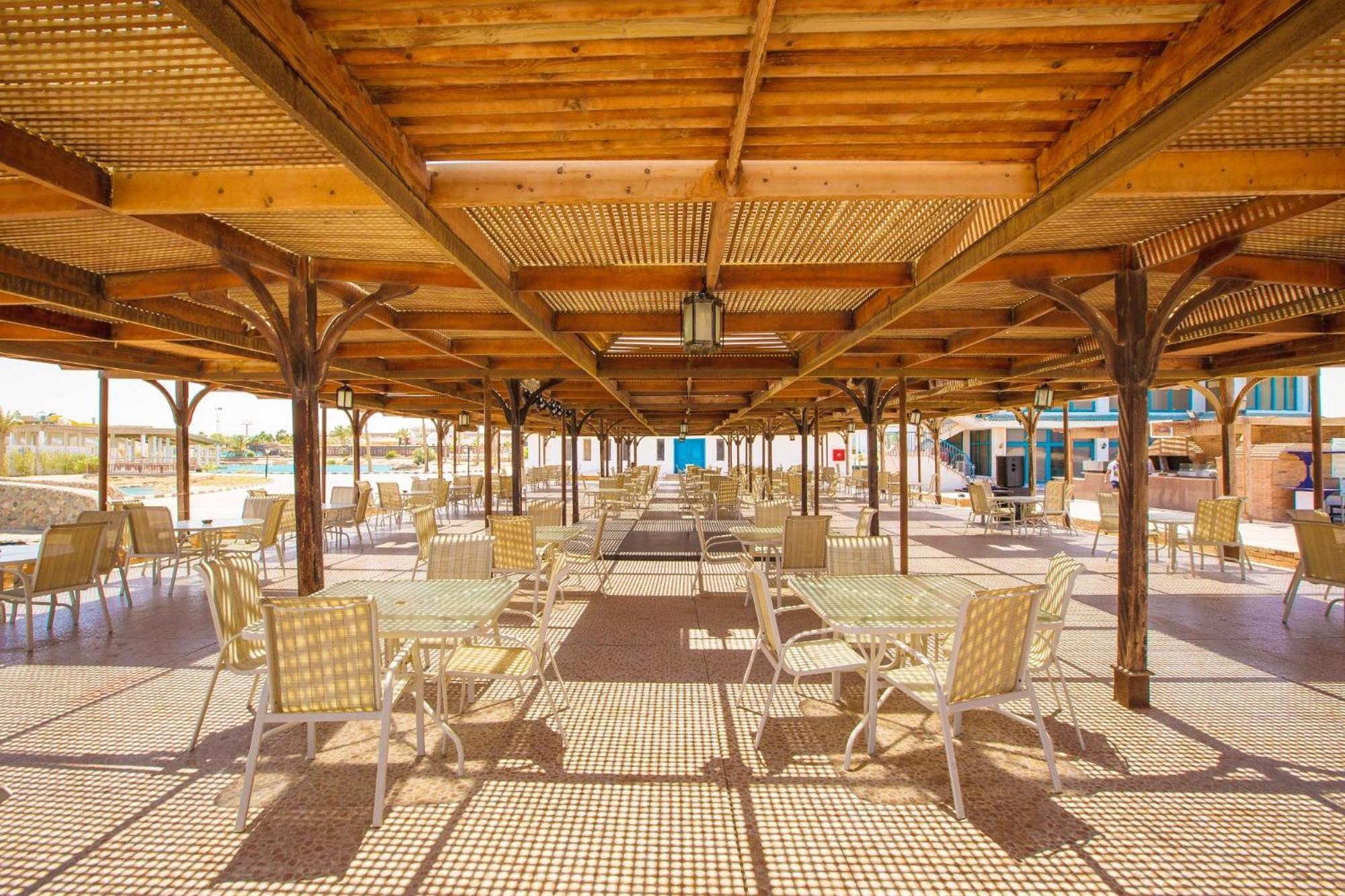 The Palace Beach Hotel Gurdaka Kültér fotó